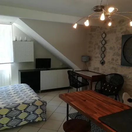 Chez Karine Et Julien דירה *