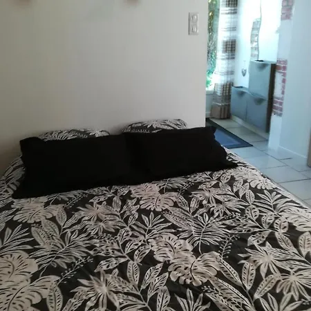 Chez Karine Et Julien * Каор